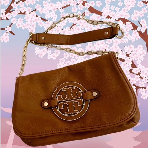 Tory Burch Handbags - Tory Burch Amanda Logo Flap Clutch/Crossbody *FINAL PRICE DROP!!!!